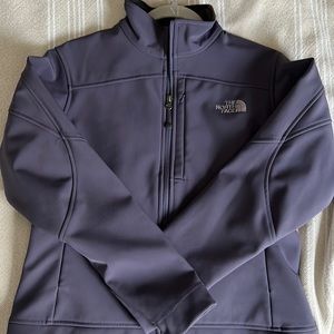 Women’s North Face mid weight jacket- size M